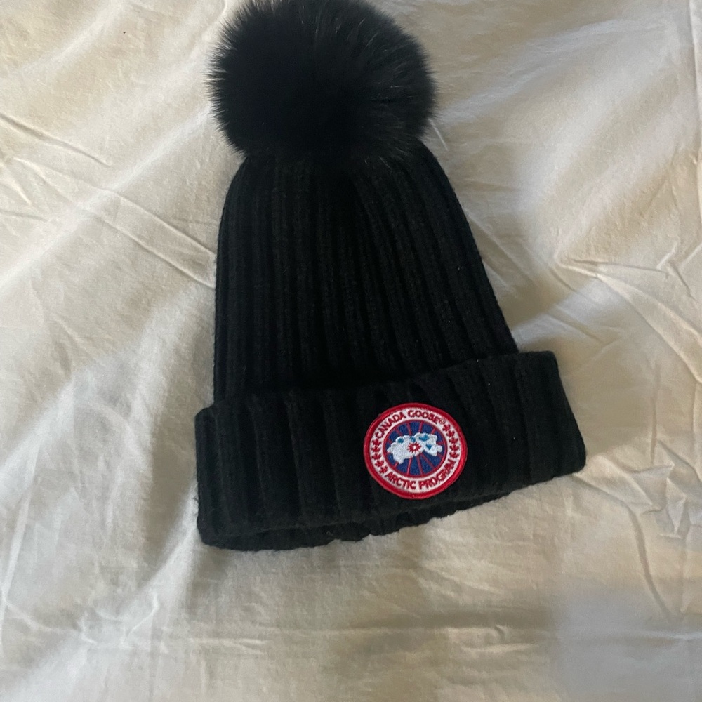 Canada Goose black Pom Pom hat women's